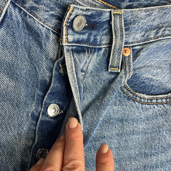 Levi's Ribcage distressed blue Straight Ankle Jeans capital E - Picture 9 of 17